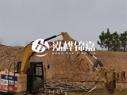 4 米防汛木樁多少根可以送貨上門？3 米松木樁 11-13 公分價(jià)格是多少？